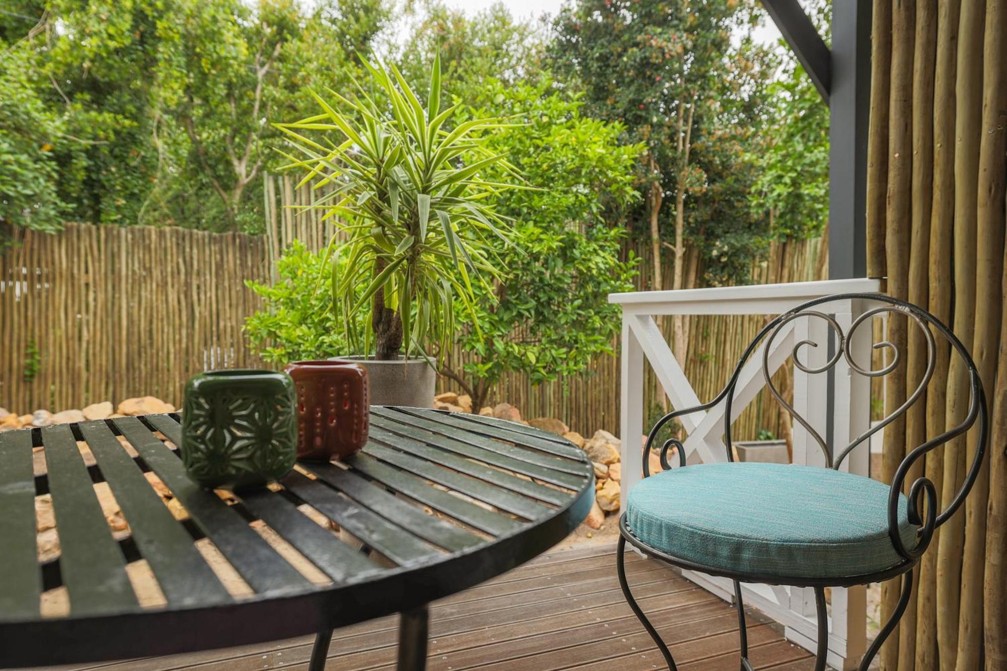Yebo Boutique Guesthouse Somerset West Exterior foto